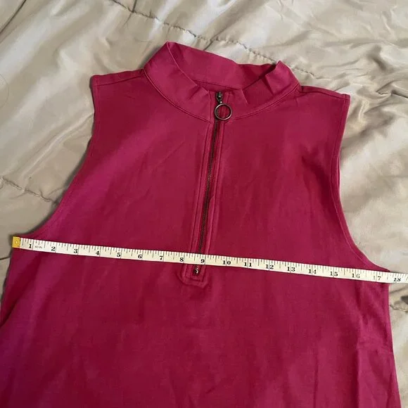 Torrid Size 2 Foxy Mock Neck Zip Up Tank NWT in color berry purple - Picture 8 of 9